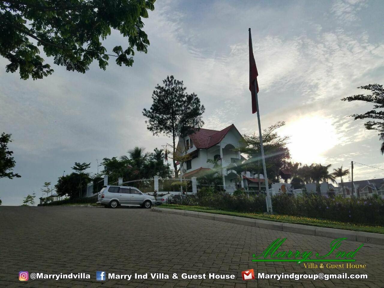 Villa Malang Puncak Buring Exteriér fotografie